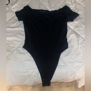 Black casual onesie t shirt